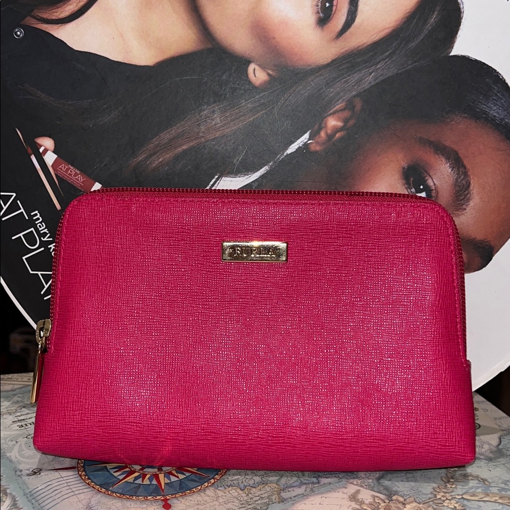 Furla Saffino leather pouch